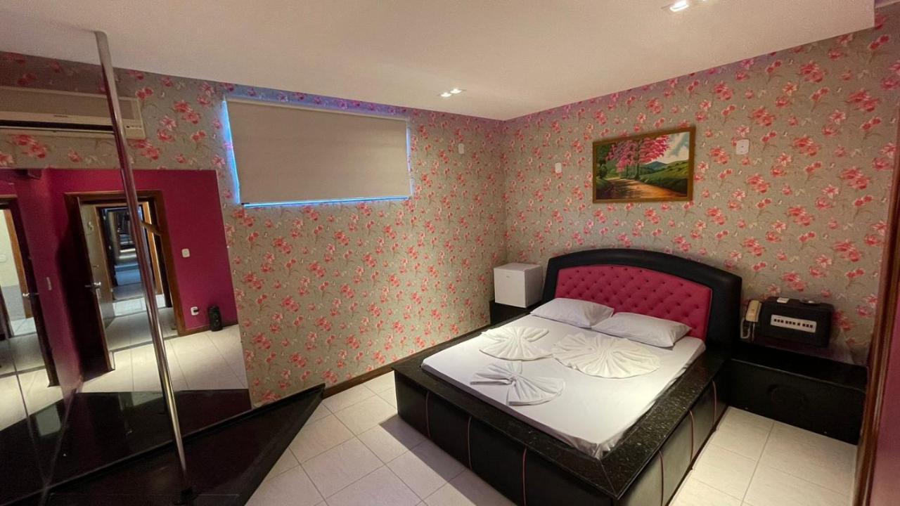 Lovely Motel - 7,5Km Do Santuario Nacional Roseira  Екстериор снимка